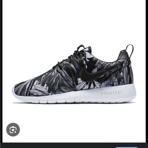 Nike Roshe One monstera print